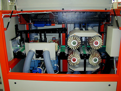 Photo of a QL 4 sanding machine